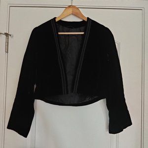 BLACK CROP JACKET/EVENING JACKET